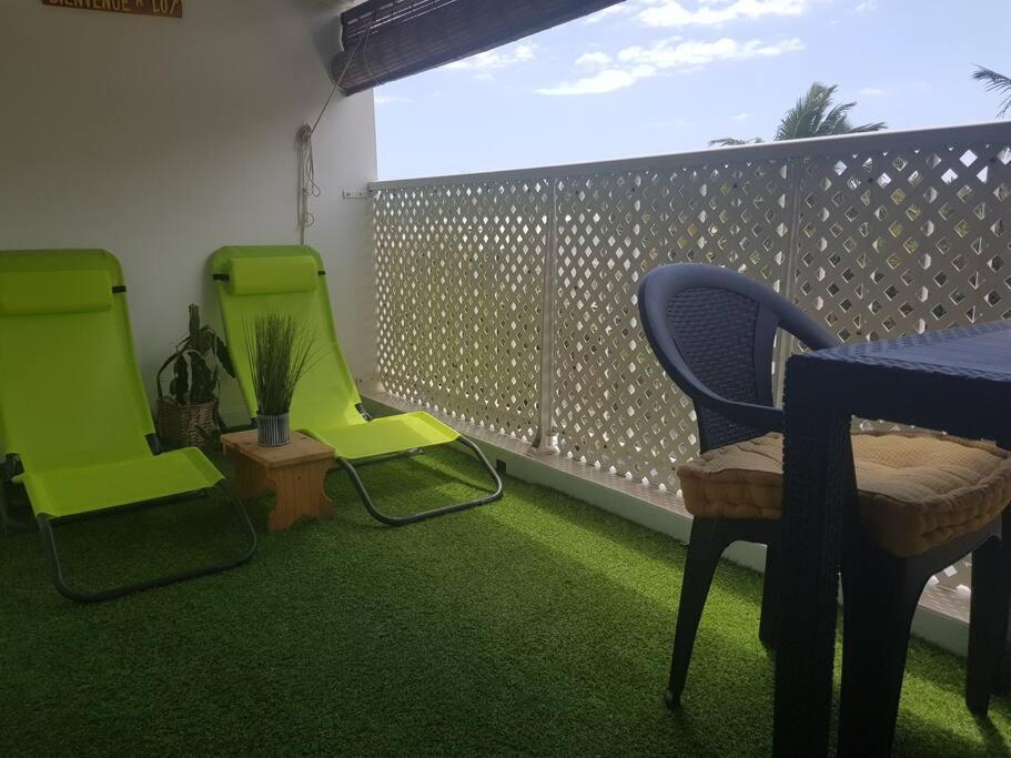 Superbe studio avec varangue à 150 m de la plage à La Saline Le Bains Extérieur photo