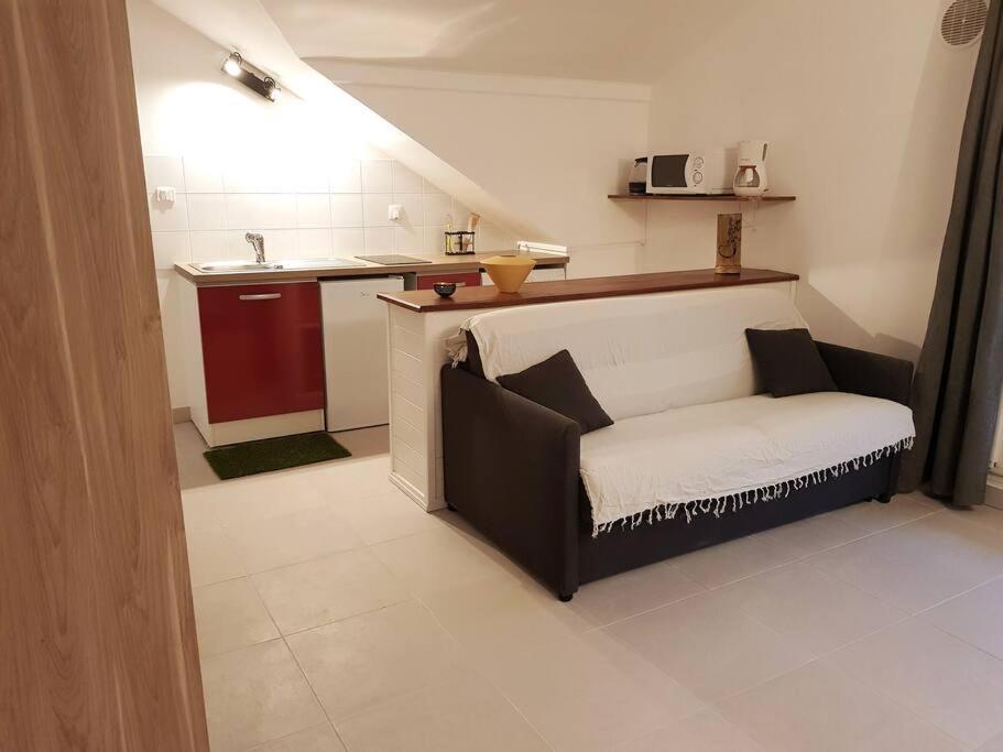 Superbe studio avec varangue à 150 m de la plage à La Saline Le Bains Extérieur photo